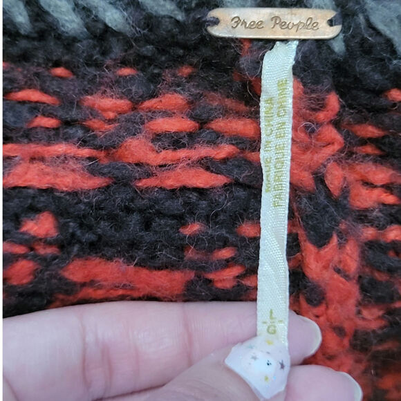 Free People Aztec Boho Western Y2K Button Red Brown Hooded Sweater GUC Large - Picture 3 of 5